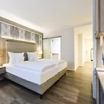 Und Mit Lakeside 4*