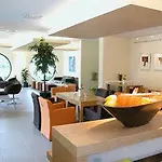 Und Mit Lakeside 4*