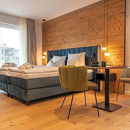 Hotel Und Mit Lakeside