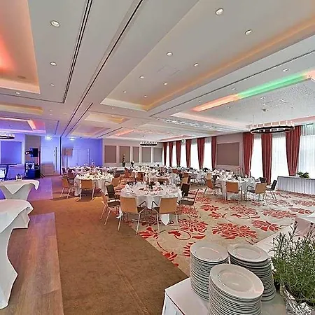 Hotel Und Mit Lakeside 4*